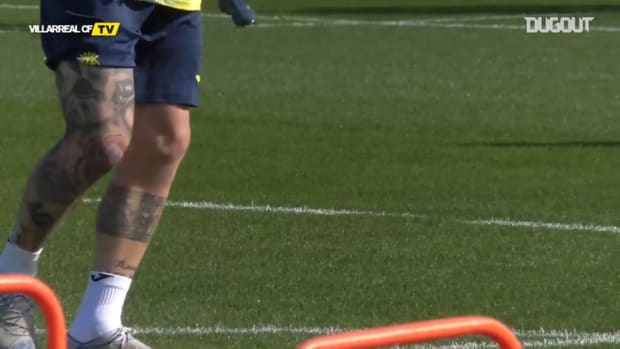 Cazorla and Bruno in attendance as Villarreal train in front of their fans